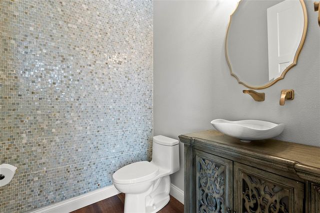 504 YELLOW SUBMARINE COURT, Howey In The Hills, FL 34737