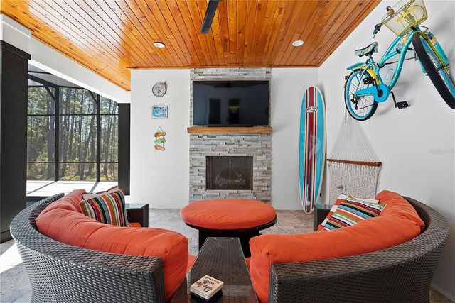 504 YELLOW SUBMARINE COURT, Howey In The Hills, FL 34737