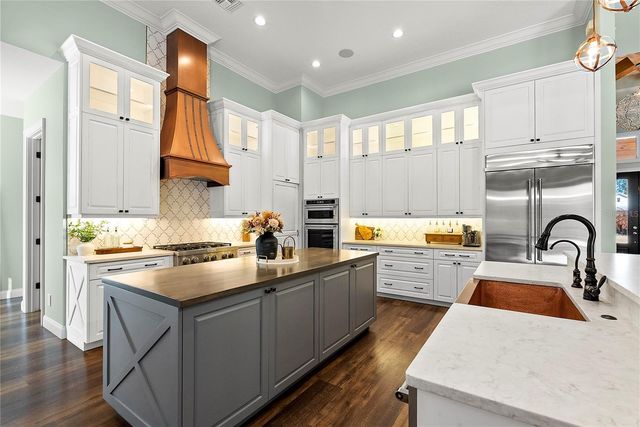 504 YELLOW SUBMARINE COURT, Howey In The Hills, FL 34737