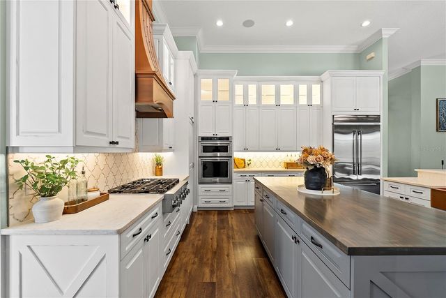 504 YELLOW SUBMARINE COURT, Howey In The Hills, FL 34737