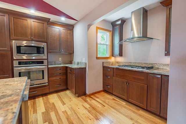 1505 N Granite Drive, Nixa, MO 65714