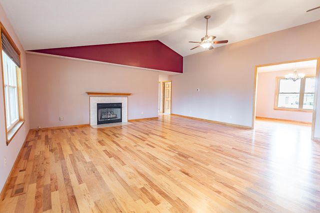 1505 N Granite Drive, Nixa, MO 65714