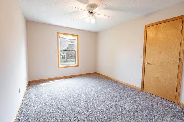 1505 N Granite Drive, Nixa, MO 65714