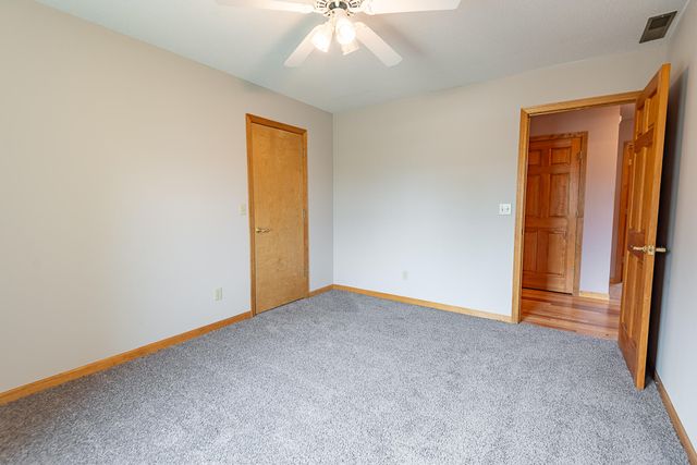 1505 N Granite Drive, Nixa, MO 65714