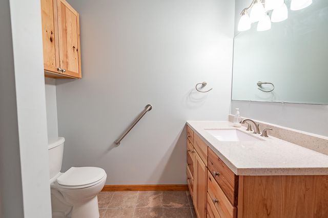 1505 N Granite Drive, Nixa, MO 65714