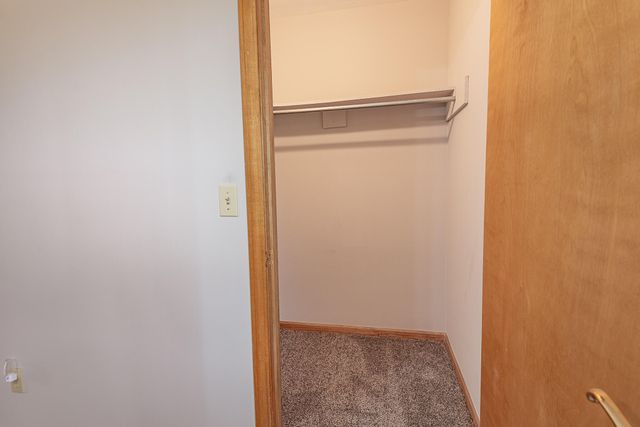 1505 N Granite Drive, Nixa, MO 65714