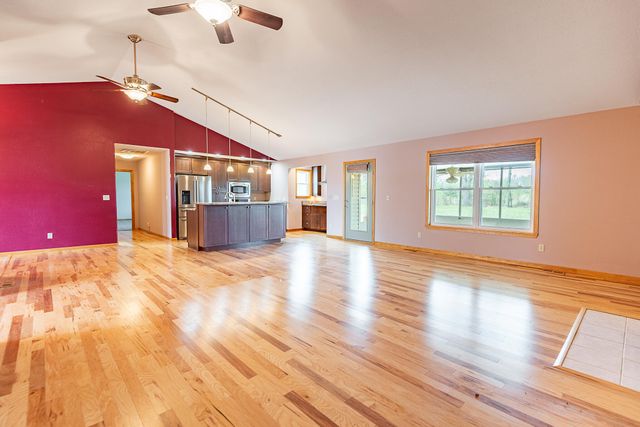 1505 N Granite Drive, Nixa, MO 65714