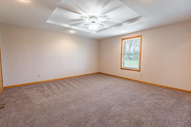 1505 N Granite Drive, Nixa, MO 65714