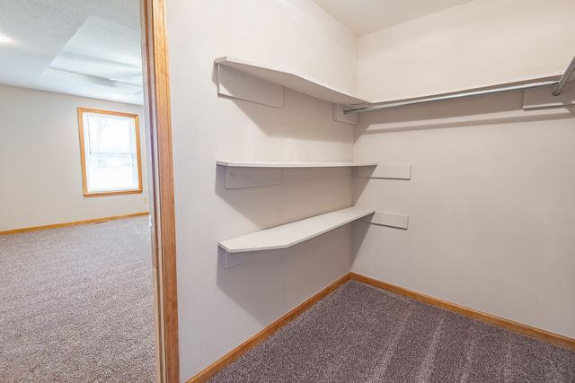 1505 N Granite Drive, Nixa, MO 65714