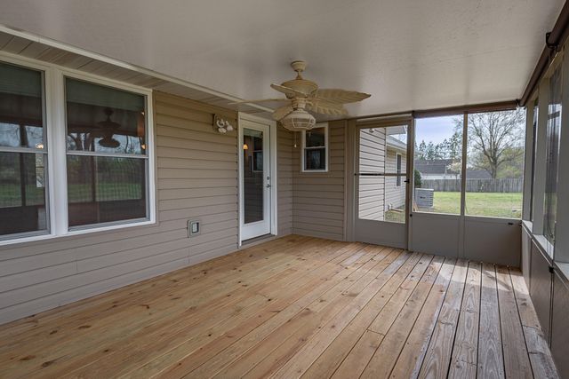 1505 N Granite Drive, Nixa, MO 65714