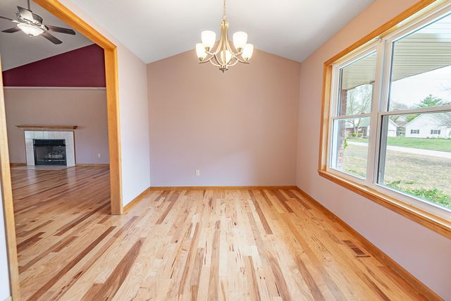 1505 N Granite Drive, Nixa, MO 65714