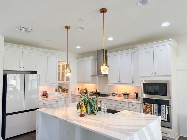 11131 SUNDRIFT DRIVE, Tampa, FL 33647