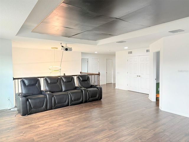 11131 SUNDRIFT DRIVE, Tampa, FL 33647