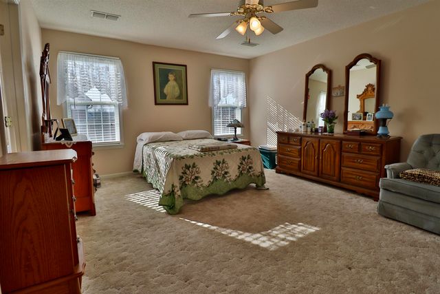 65 WOODSHIRE LN, Brighton, TN 38011