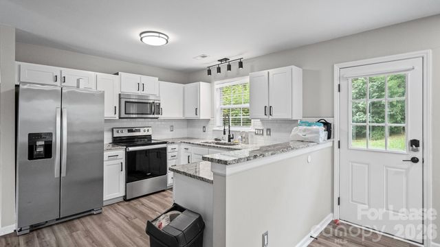 3320 Whitebridge Lane, Charlotte, NC 28262