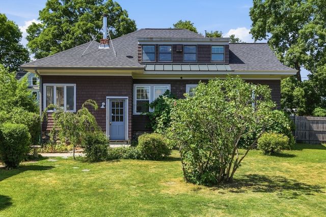 175 Central St, Concord, MA 01742