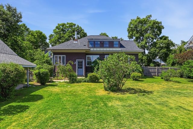 175 Central St, Concord, MA 01742