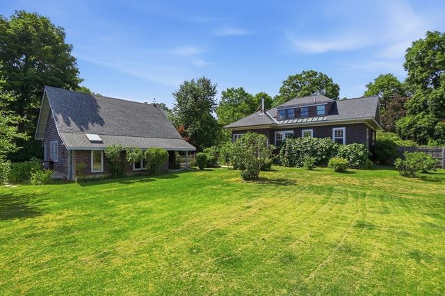 175 Central St, Concord, MA 01742