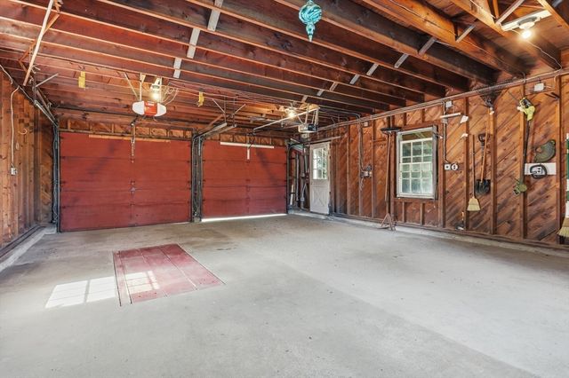 175 Central St, Concord, MA 01742