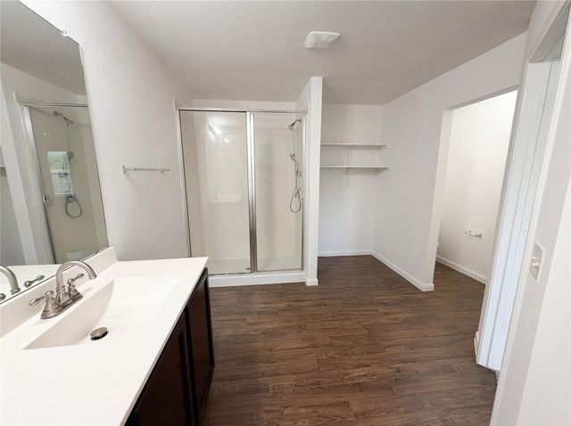 201 Camellia DR, Hutto, TX 78634