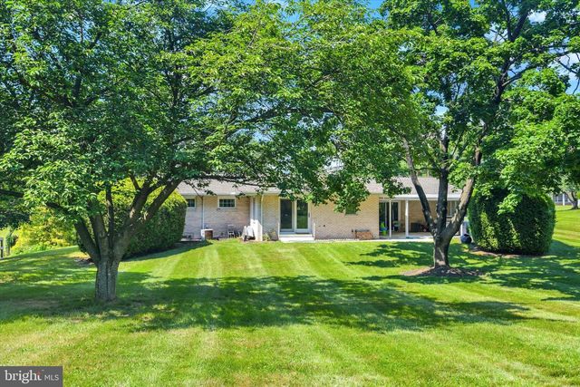 4309 LONG DR, Harrisburg, PA 17112