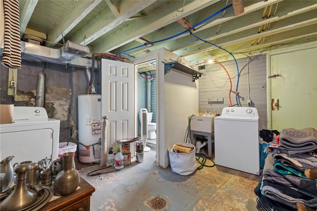 5211 Kent Way, Lawrenceville, PA 15201