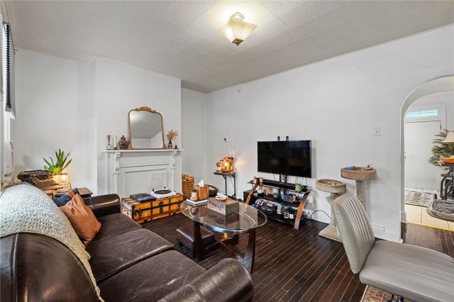 5211 Kent Way, Lawrenceville, PA 15201