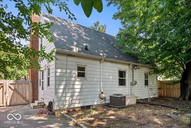 2515 E 58th Street, Indianapolis, IN 46220