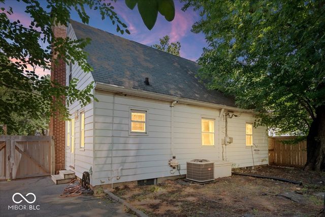 2515 E 58th Street, Indianapolis, IN 46220