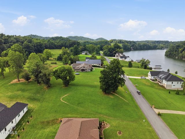 1205 Reynolds Road, Piney Flats, TN 37686