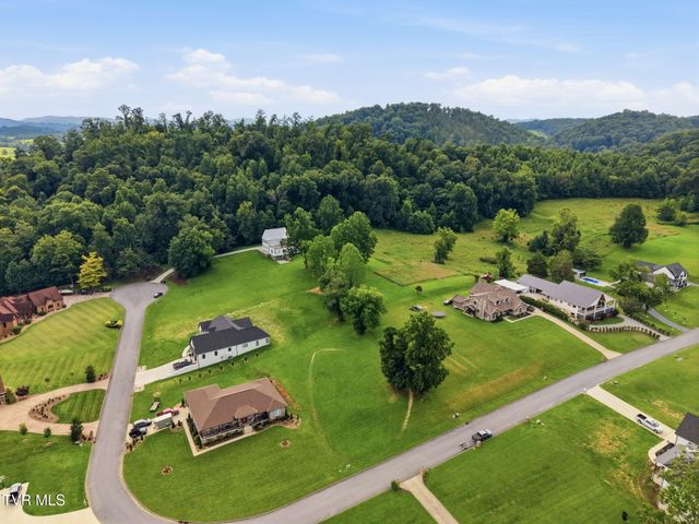 1205 Reynolds Road, Piney Flats, TN 37686
