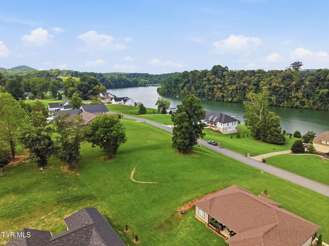 1205 Reynolds Road, Piney Flats, TN 37686