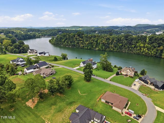 1205 Reynolds Road, Piney Flats, TN 37686