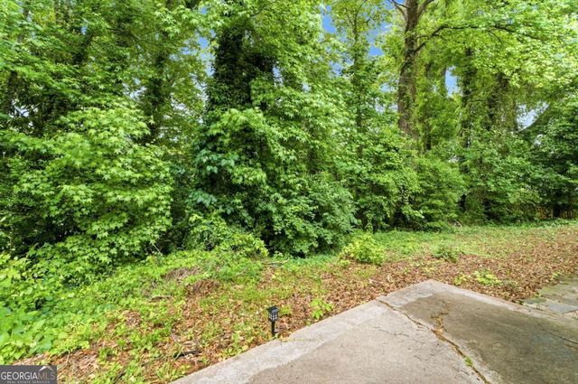 2131 Chevy Chase Lane, Decatur, GA 30032