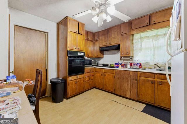 2131 Chevy Chase Lane, Decatur, GA 30032