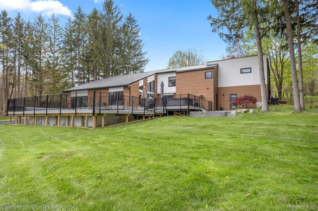 10459 Hyne Road, Brighton Township, MI 48114