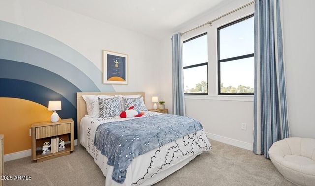 8046 W Royal Palm Road, Peoria, AZ 85345