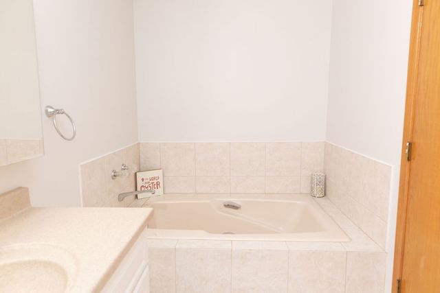15713 OLD ORCHARD Court 2S, Orland Park, IL 60462