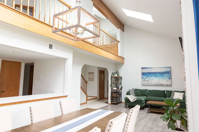 15713 OLD ORCHARD Court 2S, Orland Park, IL 60462