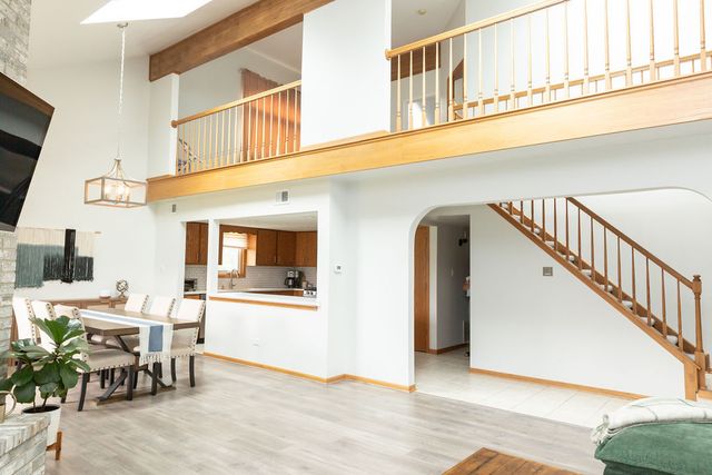 15713 OLD ORCHARD Court 2S, Orland Park, IL 60462