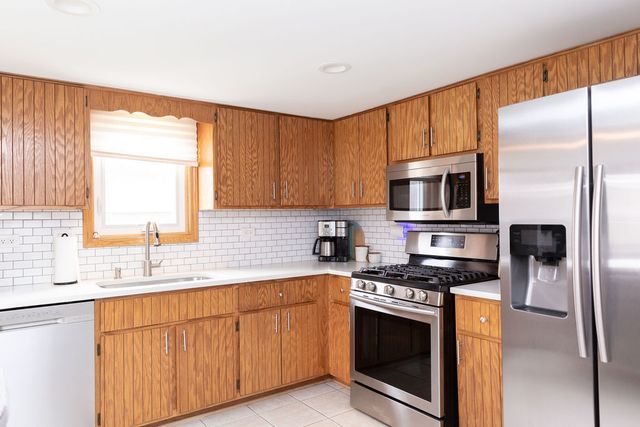 15713 OLD ORCHARD Court 2S, Orland Park, IL 60462