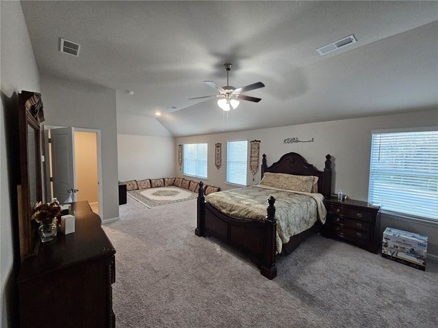 1823 Woodsley Place, Loganville, GA 30052