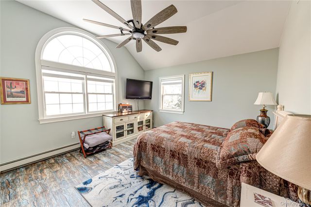 6 Sandy Hollow Road, Centerport, NY 11721