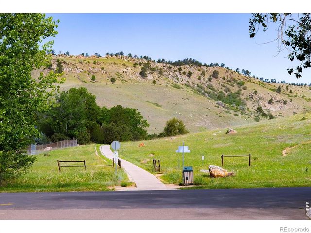 543 Linden Park Drive, Boulder, CO 80304