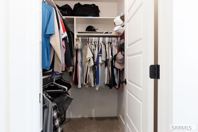 4242 Mansfield Dr, Idaho Falls, ID 83401