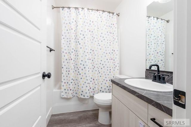 4242 Mansfield Dr, Idaho Falls, ID 83401