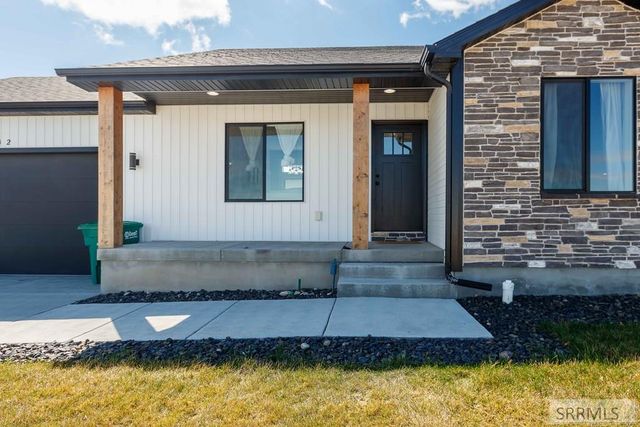 4242 Mansfield Dr, Idaho Falls, ID 83401
