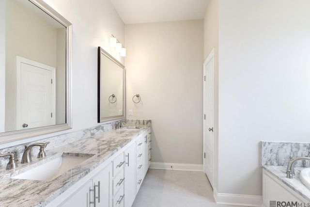 4041 Meeting St, Zachary, LA 70791