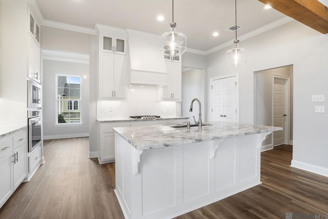 4041 Meeting St, Zachary, LA 70791