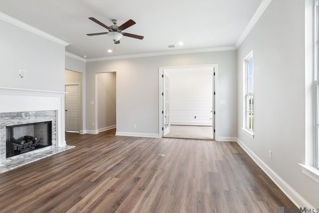 4041 Meeting St, Zachary, LA 70791